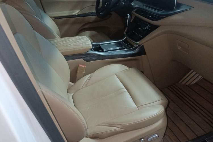 Used Buick GL8 2021 ES Land Cruiser 653T Luxury Edition
