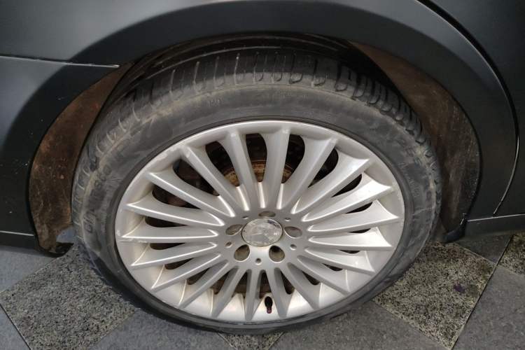 Used Mercedes-Benz E-Class 2015 E 200 L
