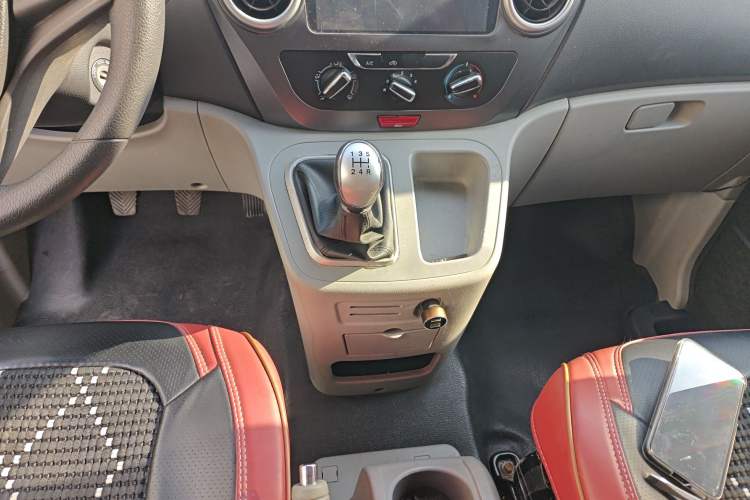 Used JAC Refine M3 2018 1.6L Express Edition 5-seater
