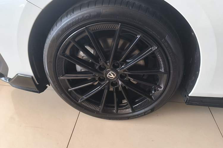 Used CHANGAN UNI-V 2024 2.0T Classic Sport Edition