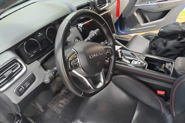 Used Lynk & Co 02 2018 1.5T DCT Two-Wheel Drive Pro Version China V Emission Standard