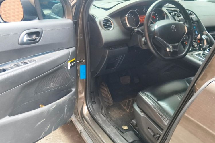 Used Peugeot 3008 2013 2.0L Automatic Trend Edition Driver Seat