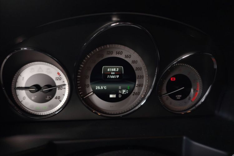 Used Mercedes-Benz GLK-Class 2015 GLK 300 4MATIC Fashion Edition Ultimate Version Instrument Cluster