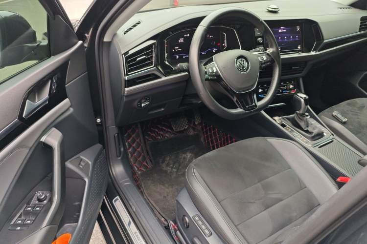 Used Volkswagen Sagitar 2020 280TSI DSG Luxury Version China VI Standard Driver Seat