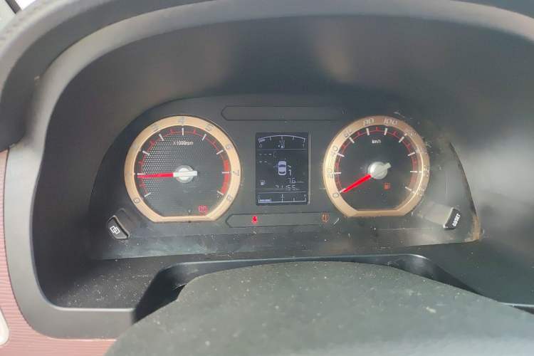 Used FORTHING Lingzhi 2019 M5L 1.6L 7-Seater Standard Model China VI Instrument Cluster