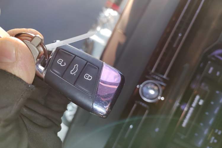 Used Volkswagen Magotan 2018 Facelift 330TSI DSG Luxury Model