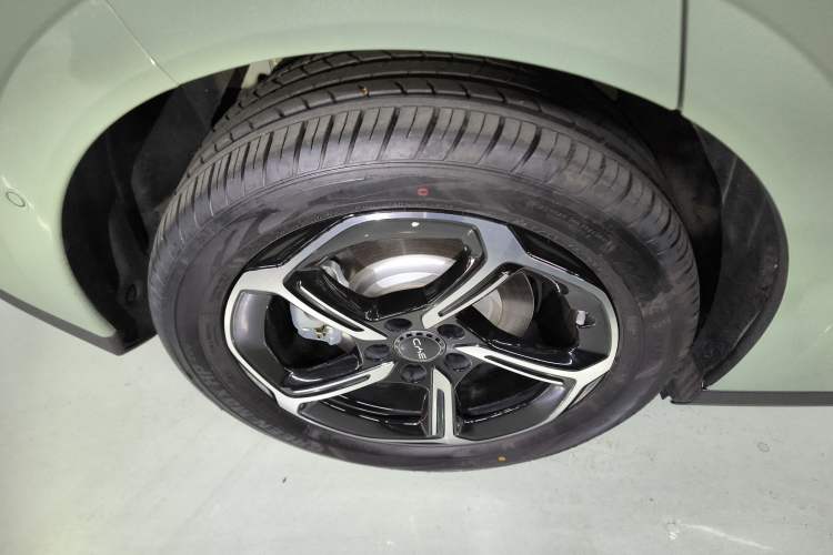 Used BYD Seal 06GT 2025 Intelligent Driving Version 505 Wave Plus Edition Right Rear Wheel Hub