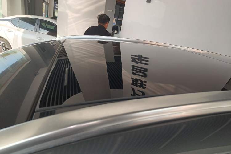 Used Mercedes-Benz C-Class 2017 C 200 station wagon
