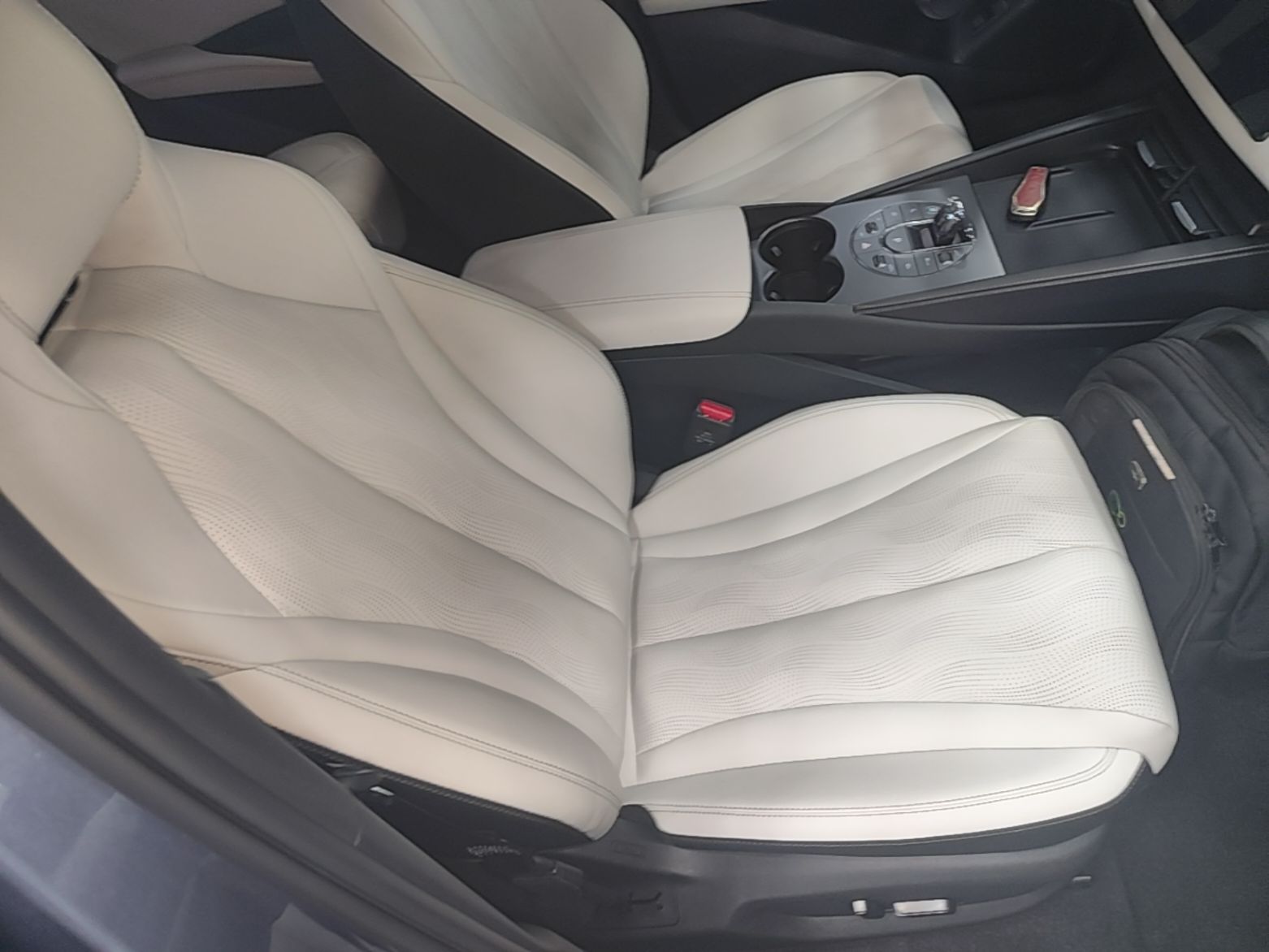 BYD Seal 06 New Energy 2024 DM-i 120KM Luxury Model — снимка 19