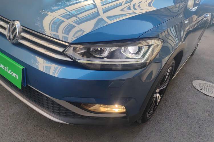 Used Volkswagen Touran 2021 Volkswagen Touran L 280TSI DSG Boundary Edition 7-Seater