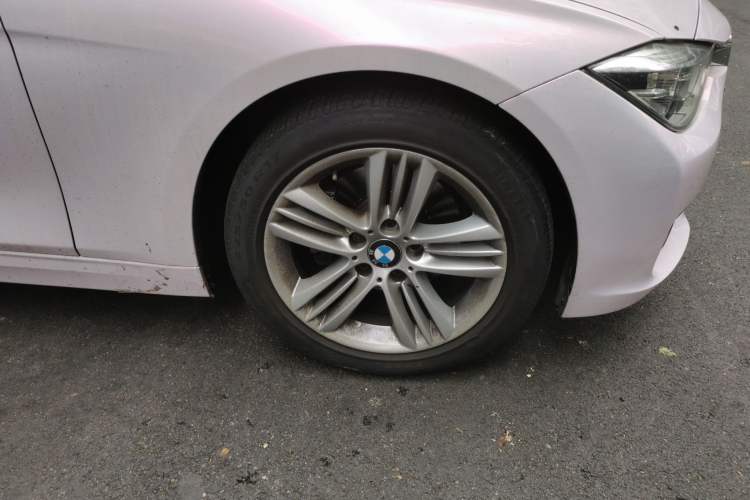 Used BMW 3 Series 2017 318Li Fashion Model
