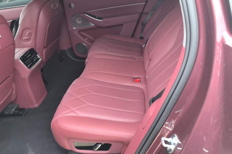 Used Hima AITO M8 2025 Extended-Range Ultra Version 53.4 kWh 5-Seater Edition
