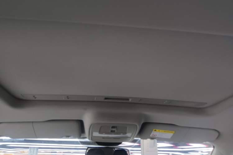 Used MG 5 2022 300TGI DCT Chao Yue Luxury Edition