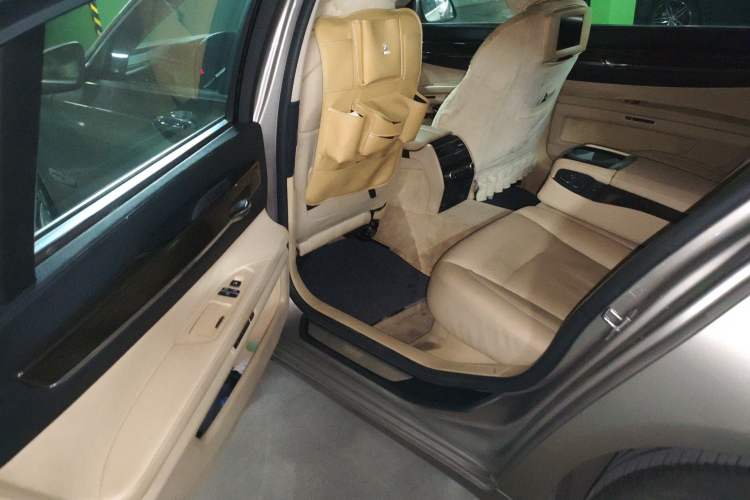 Used BMW 7 Series 2009 730Li Luxury Model
