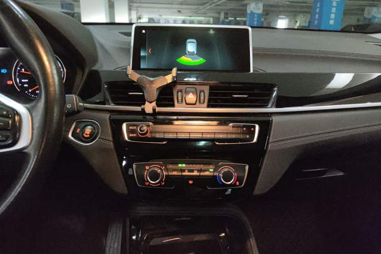 Used BMW X2 2019 sDrive20i M Sport Package China VI Emission Standard Audio And AC Panel