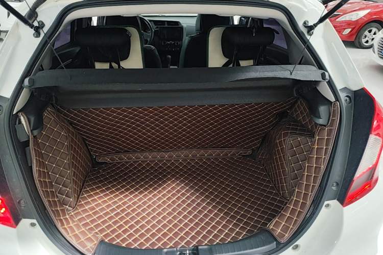 Used Honda Fit 2018 1.5L CVT Comfort Sunroof Version
