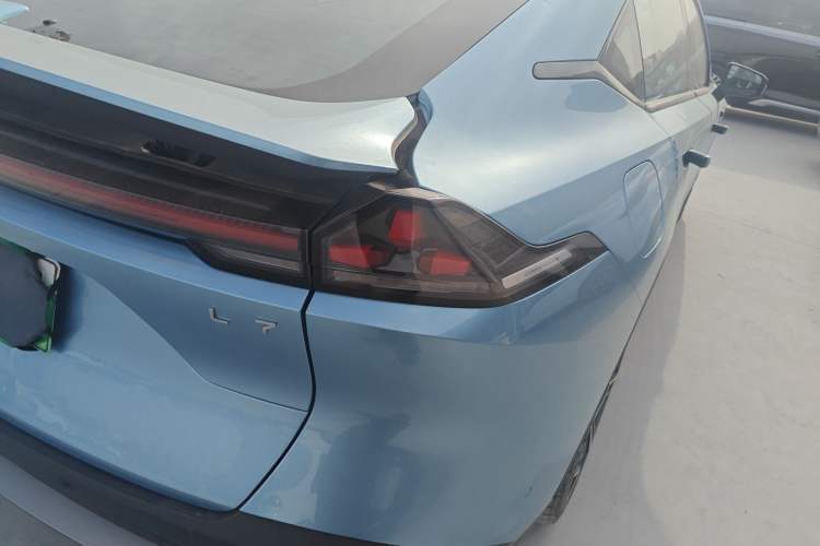 Used Deepal L07 2024 230Max Qiankun Intelligent Driving ADS SE Range-Extended Version
