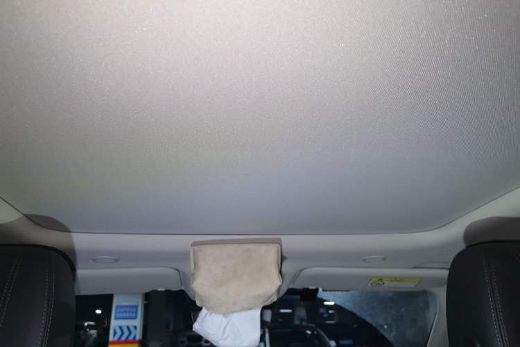 Used Land Rover Range Evoque 2021 Range Rover Velar 249 PS R-Dynamic S Performance Edition
