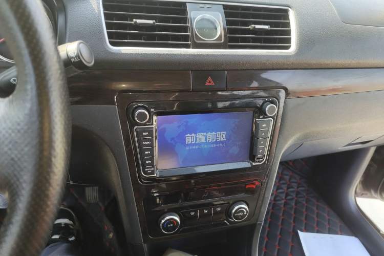 Used Dongfeng Fengon 370 2016 1.5L Manual Luxury 7-Seater
