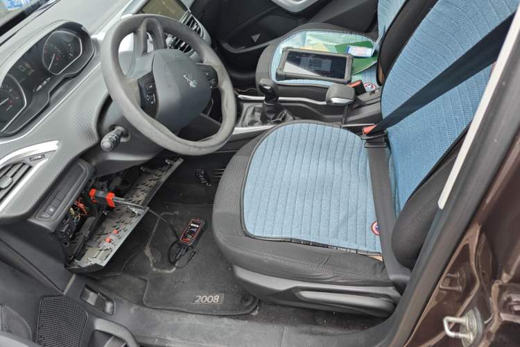 Used Peugeot 2008 2014 1.6L Manual Fashion Edition Left Front Seat