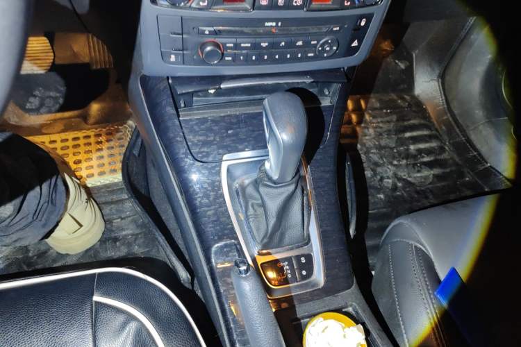 Used Citroen C5 2014 2.0L Automatic Luxury Edition Gear Lever