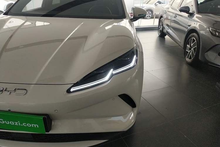 Used BYD Seal 06 New Energy 2025 EV 545KM Premium Edition Left Front Headlight