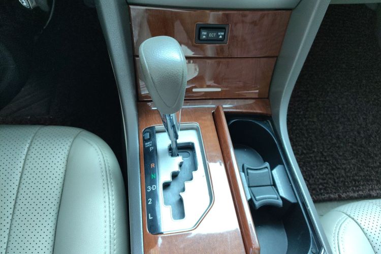 Used Toyota Camry 2013 200E Classic Elite Edition Gear Lever