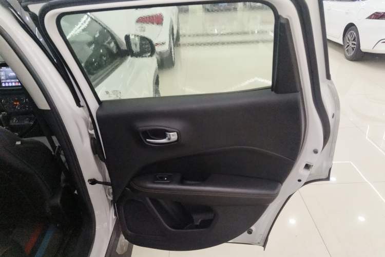 Used Jeep Compass 2019 220T Automatic Family Edition