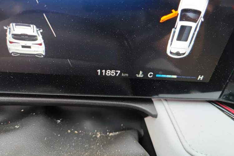 Used CHANGAN OSHAN X5 PLUS 2023 1.5T DCT Navigation Edition Odometer Close Up