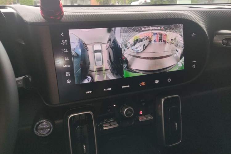 Used Haval DARGO 2022 2.0T DCT Two-Wheel Drive Huazhong Hound Edition Audio And AC Panel