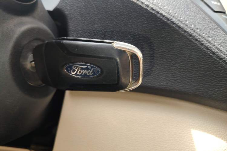 Used Ford Escort 2015 1.5L Automatic Fashion Model Vehicle Key