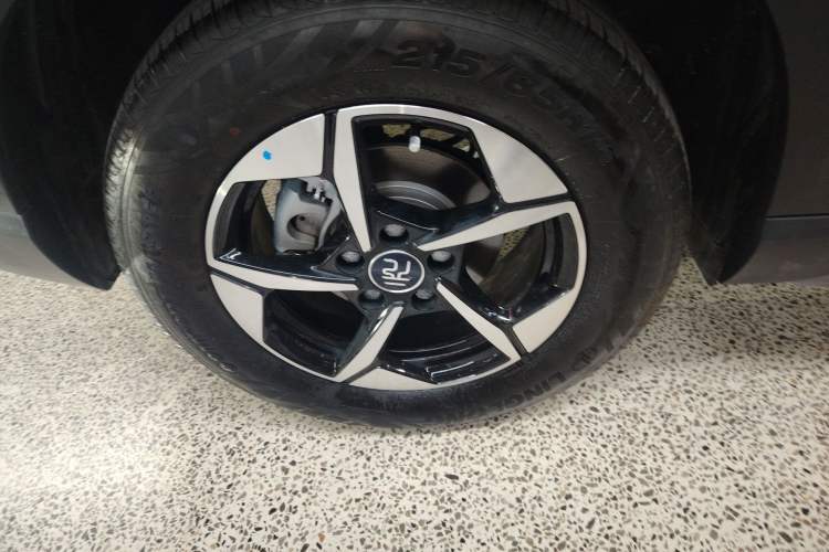 Used BYD Yuan UP 2025 Intelligent Driving Version 401 km Leading Edition Right Rear Wheel Hub