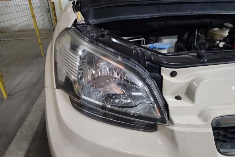 Used Kia Soul 2012 1.6L MT GL Right Front Headlight