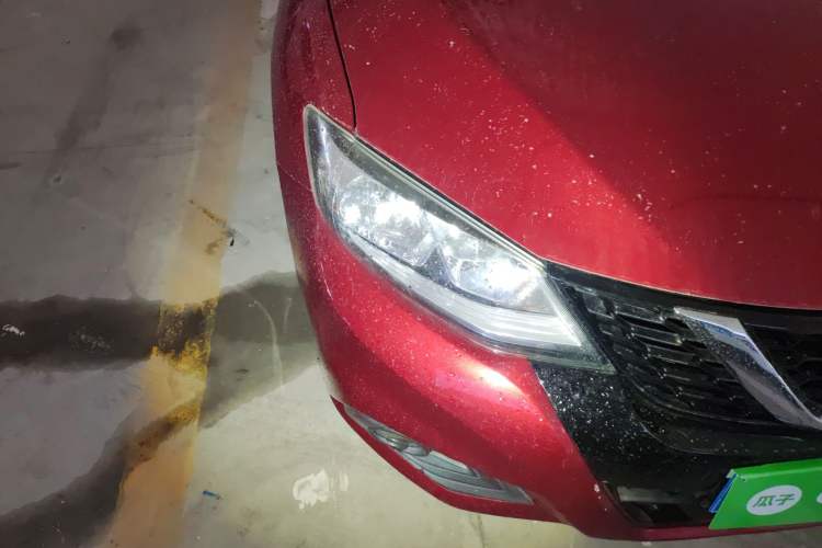 Used Nissan Tiida 2016 1.6L CVT Cool Dynamic Edition
