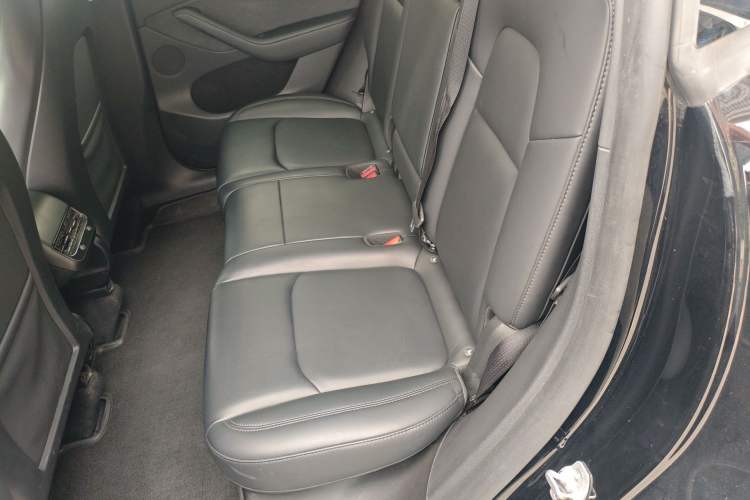 Used Tesla Model Y 2023 Rear-Wheel-Drive Version