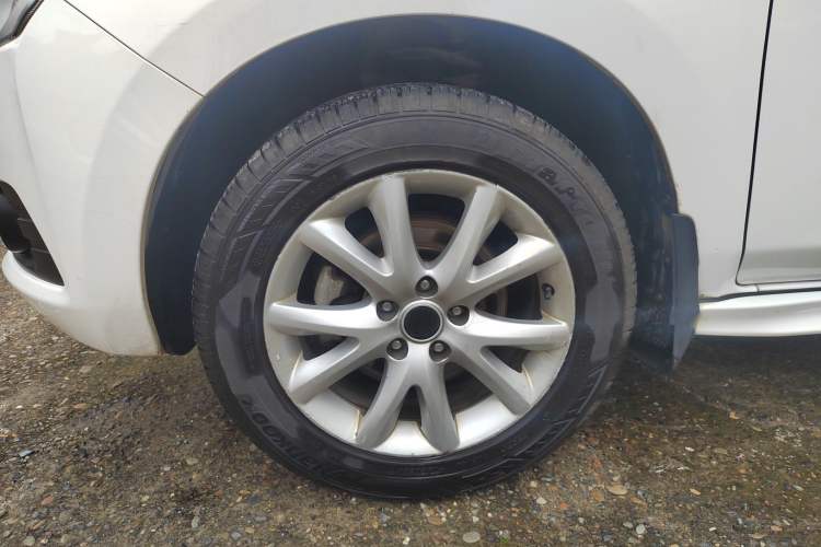 Used Venucia T70 2015 2.0L Manual RuiXiang Edition