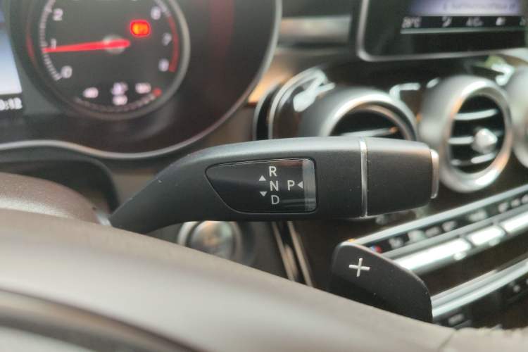 Used Mercedes-Benz GLC 2019 Facelift GLC 260 L 4MATIC Luxury Model
