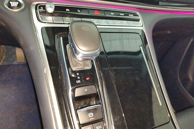 Used GAC Trumpchi M8 2023 Lingxiu Series 390T Prestige Edition Gear Lever