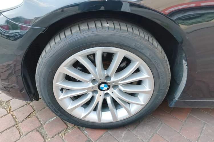 Used BMW 5 Series 2014 525Li Luxury Design Package