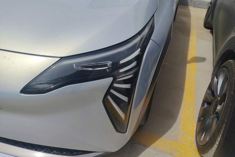 Used AION Y 2023 Younger Star Edition Left Front Headlight