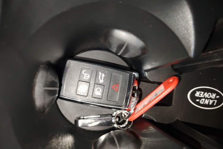 Used Land Rover Discovery Sport New Energy 2022 Facelifted P300e Plug-in Hybrid Electric Version
