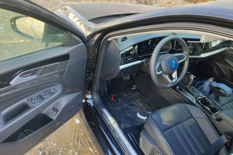 Used Volkswagen Passat New Energy 2025 430 PHEV Hybrid Business Edition Interior 3