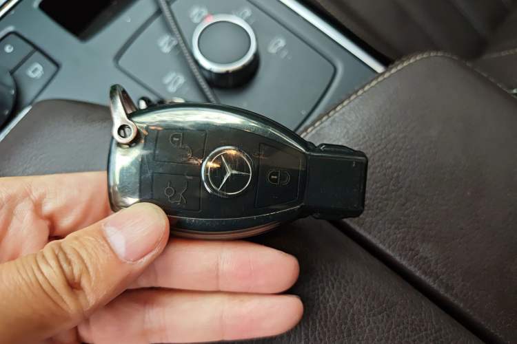 Used Mercedes-Benz GLE 2019 GLE 320 4MATIC Luxury Collection Edition Vehicle Key