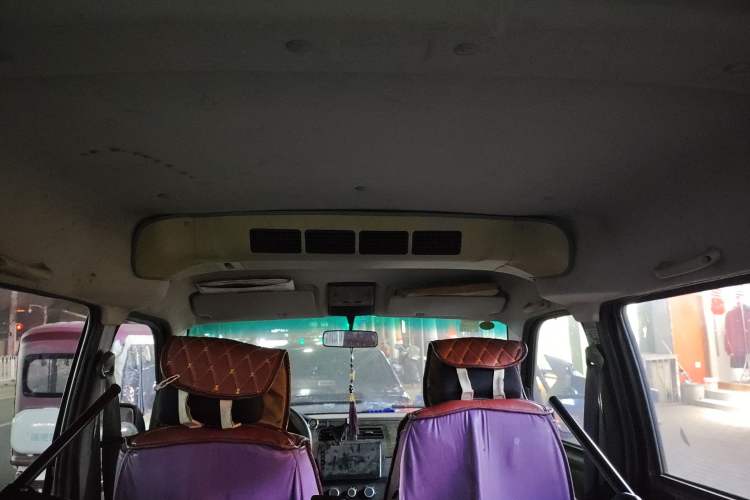 Used Jinbei Hiace X30 2013 1.3L Standard Version
