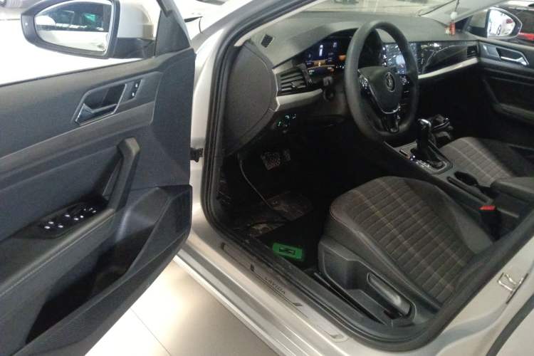 Used Volkswagen Lavida 2022 1.5L Automatic Vision Edition Driver Seat