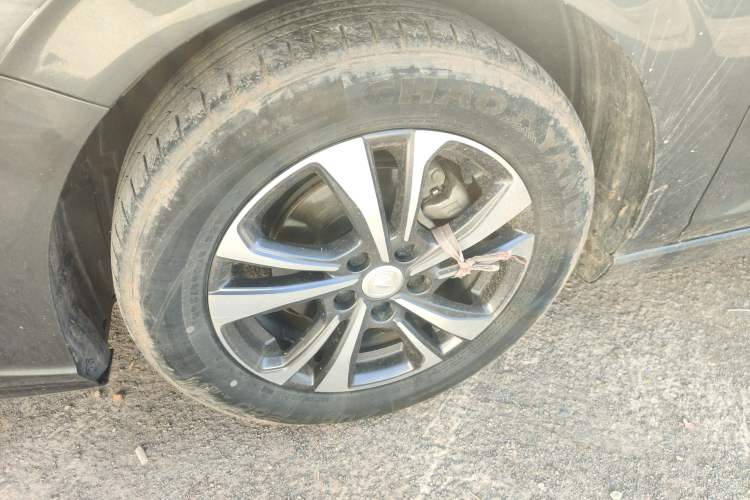Used CHANGAN Eado 2022 PLUS Blue Whale NE 1.4T GDI DCT Prestige Edition Left Front Wheel Hub