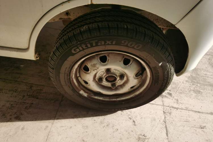 Used CHANGAN KAICHENG Star 2 2012 1.0L Base Version JL466Q9 Right Front Wheel Hub