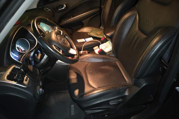 Used Jeep Compass 2017 200T Automatic Family Edition Left Front Seat