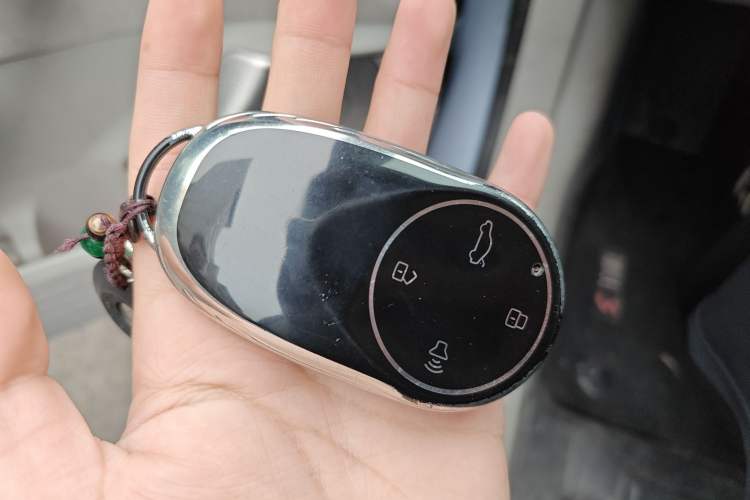 Used NETA S 2022 Extended-Range Version 1160 km Rear-Drive Big Edition Vehicle Key