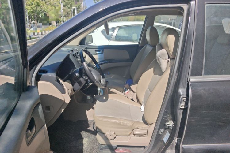 Used Kia Sportage 2013 2.0L Manual Two-Wheel Drive GL Trim Left Front Seat